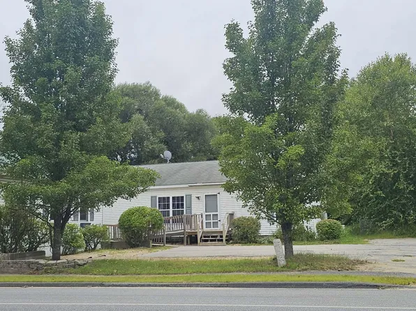 95 Pleasant Street, Oxford, ME 04270
