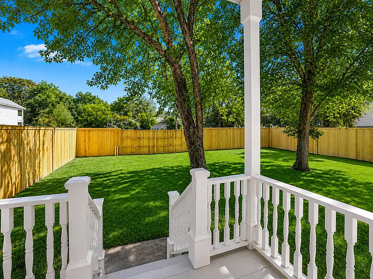 1202 E Duffy St — Photo 37
