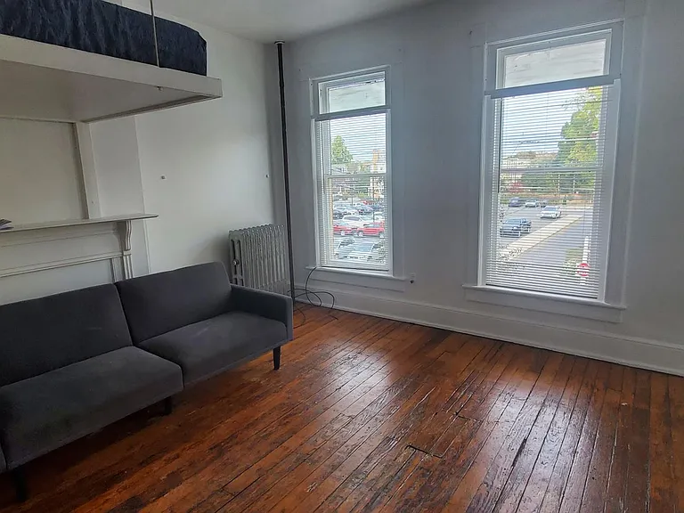 80 W Ross St #3 — Photo 3