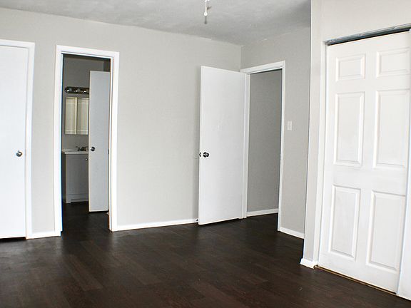 3rd image of 7130 Glen Ter APT 1