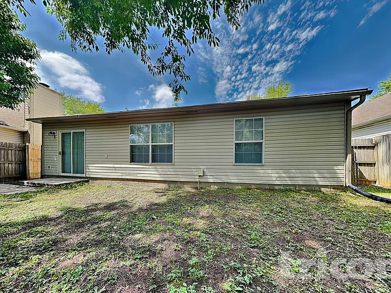 8341 Country Club Blvd — Photo 16
