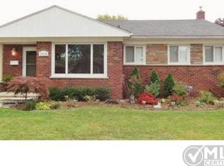 24654 Ridgecroft Ave, Eastpointe, MI 48021