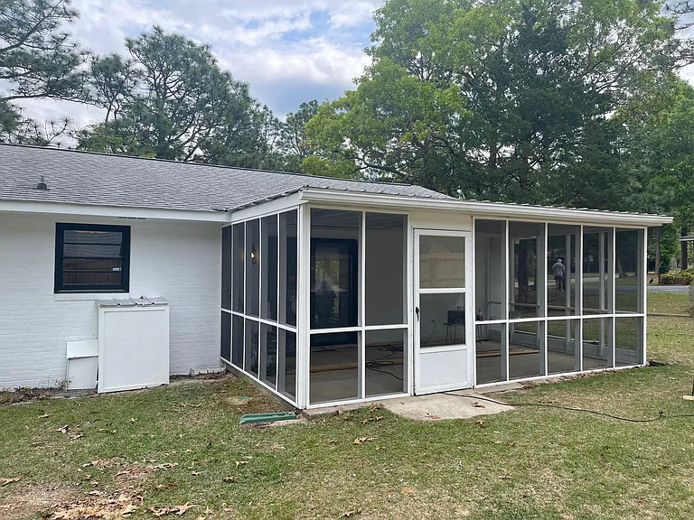460 W Maine Ave — Photo 8