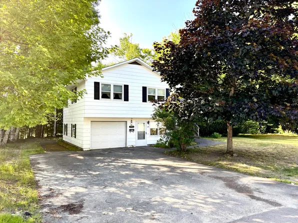 35 Canyon Drive, Millinocket, ME 04462