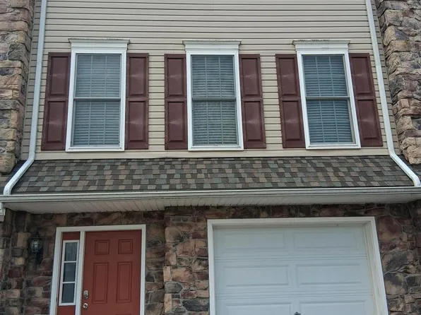34 Taylor Dr, York, PA 17404