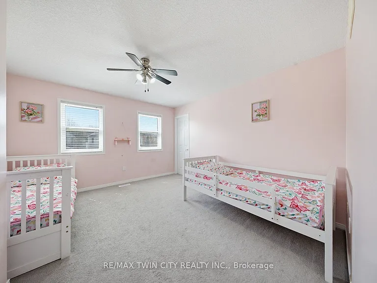 20 Webb Ave #UPPER — Photo 21