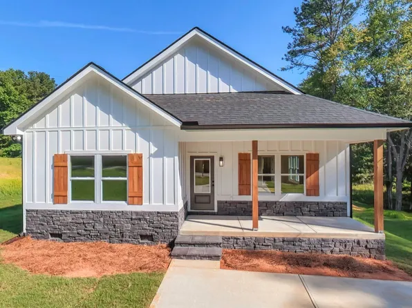 1118 Whispering Hills Dr, Bremen, GA 30110
