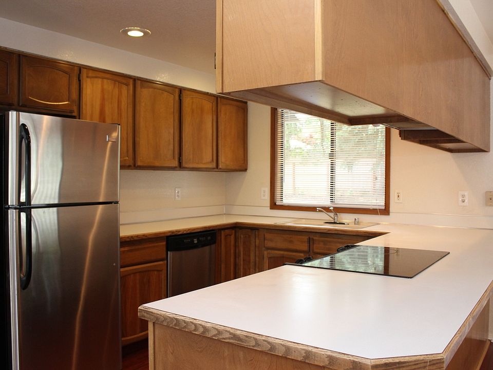 1st image of 533 Hidden Forest Dr SE