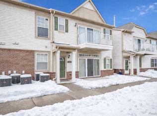 12487 1st Ave S, Southgate, MI