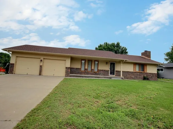 446 N Linden Ln, Haysville, KS 67060