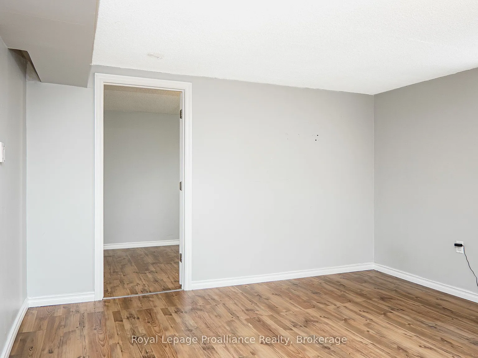 2 bed, $2,000 — Photo 4