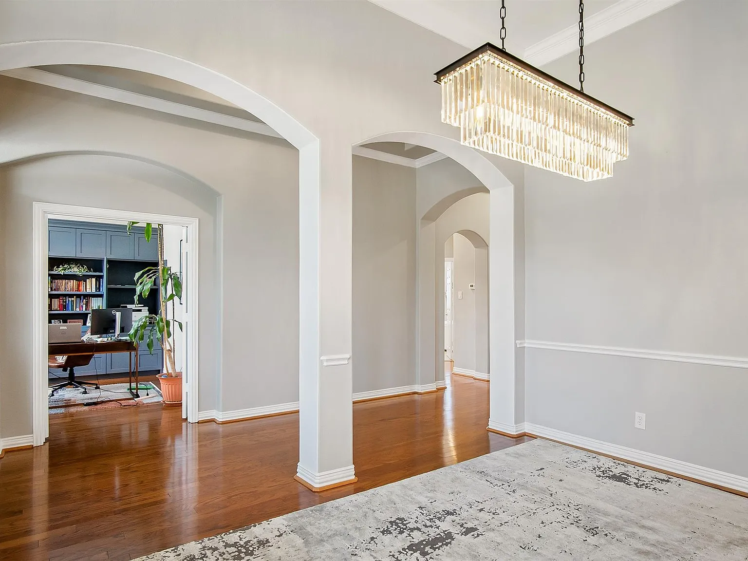 4 bed, 3.0 bath, 2966 sqft, $3,100 — Photo 4