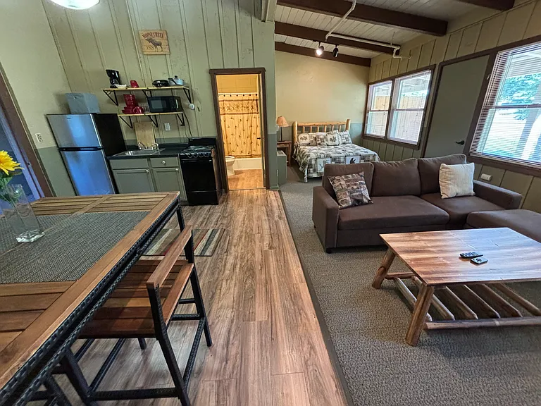 400 Quadna Mountain Rd — Photo 4