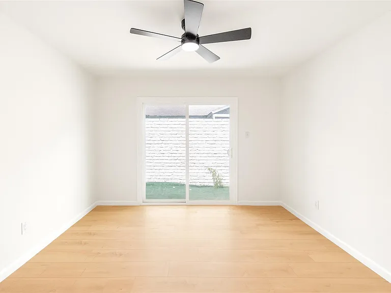 6423 Coachwood Dr — Photo 14