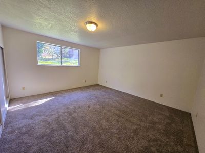 379 Sleepy Hollow Loop, Grants Pass, OR, 97527