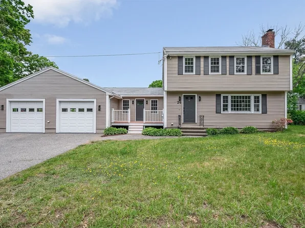 24 Saint Marys Rd, Tewksbury, MA 01876