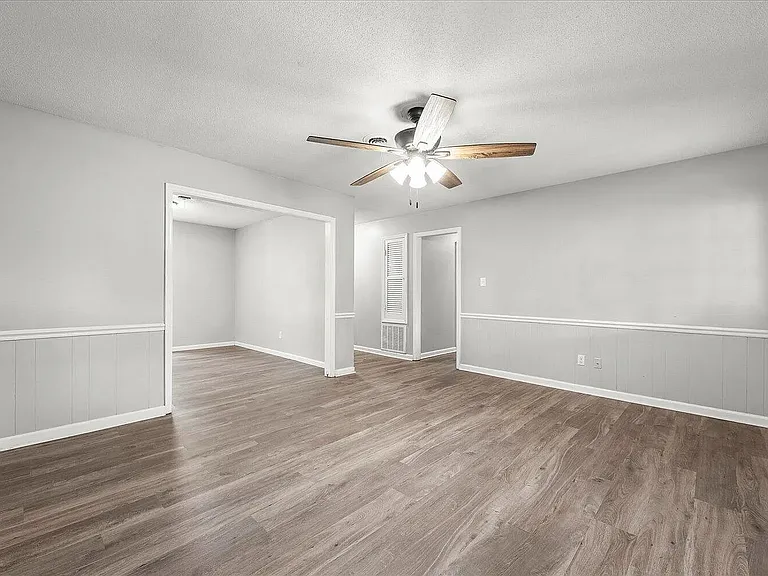 4074 Harden Ct — Photo 6