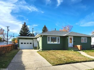 1211 6th Ave W, Williston, ND 58801