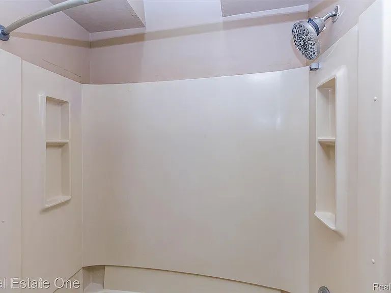 1891 Vine Way Dr #33 — Photo 17