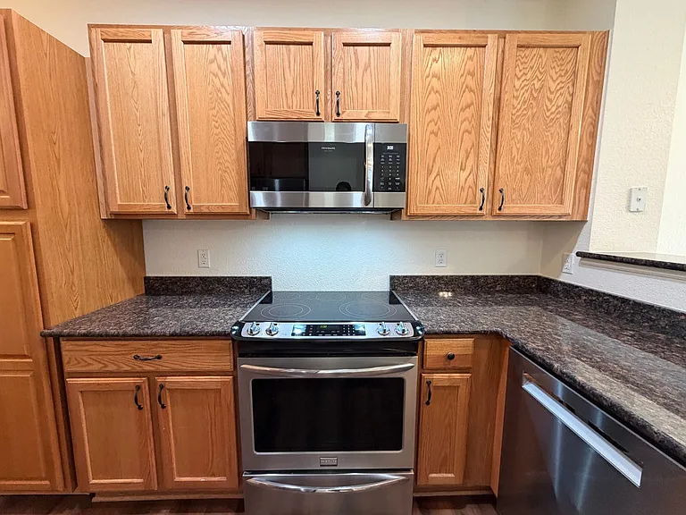 4430 S Jebel Ln — Photo 2