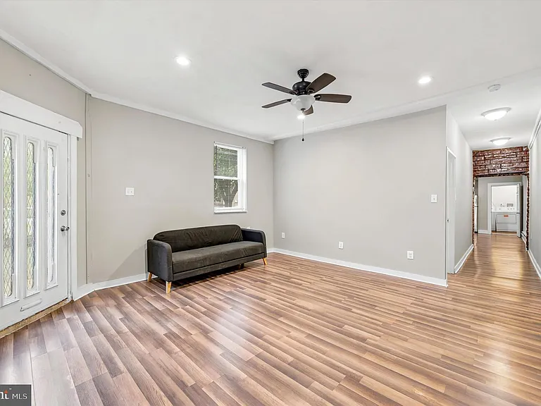 2200 Coral St #1 — Photo 5