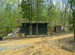 132 Creek View Ln, Hohenwald, TN 38462