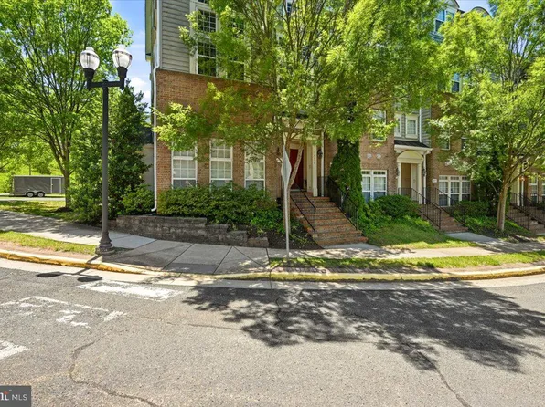 14498 Village High St, Gainesville, VA 20155