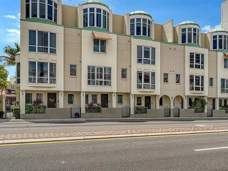 235 Cocoanut Ave #106B — Photo 2