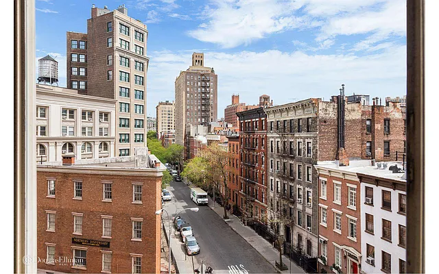 Sold by Douglas Elliman | media 17