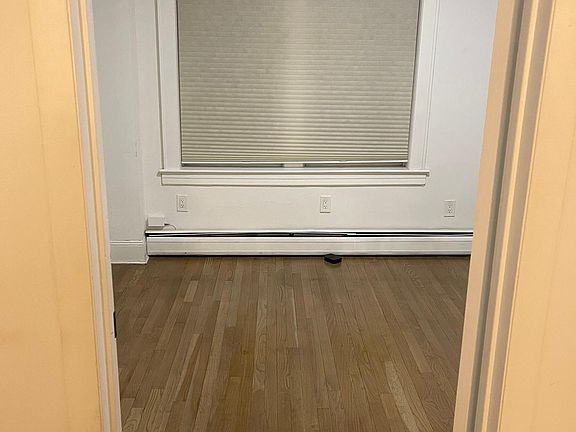 Entrance to the smaller of the two upstairs bedrooms.