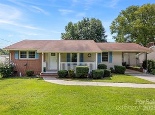 2211 Parkdale Ave, Gastonia, NC 28052