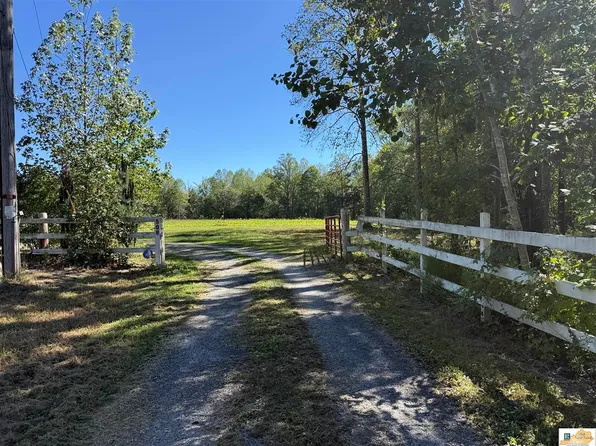 810 Clear Springs Rd, Columbia, KY 42728