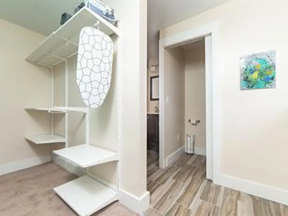 1207 Allegheny Ave