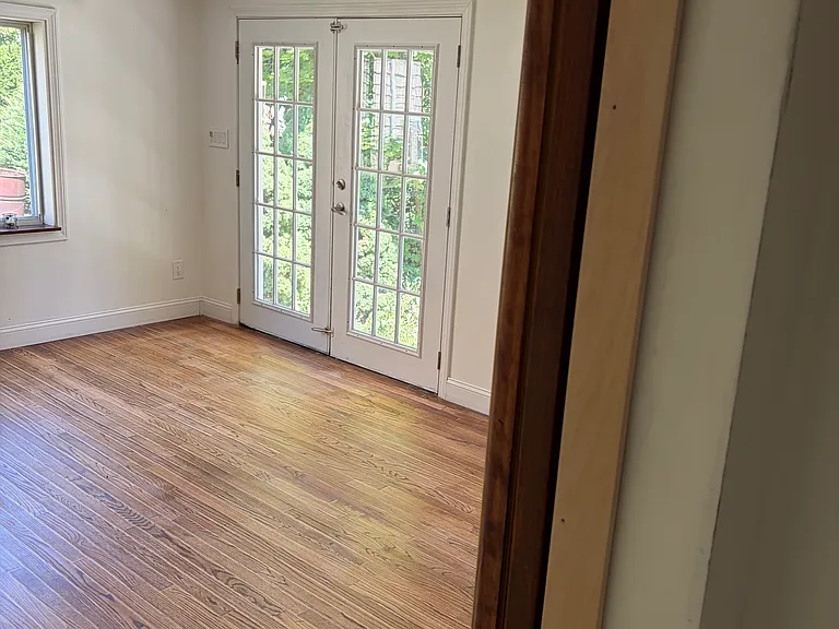 Extra living room/possible bedroom5