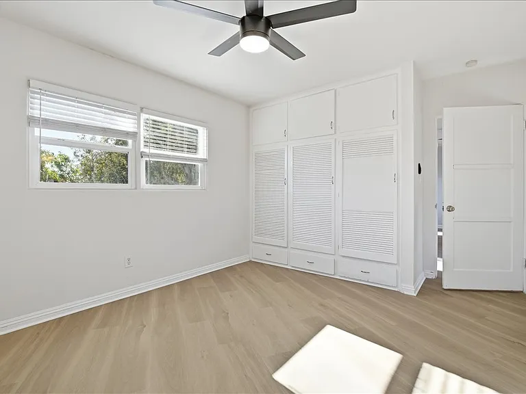 3875 Grandview Pl — Photo 17