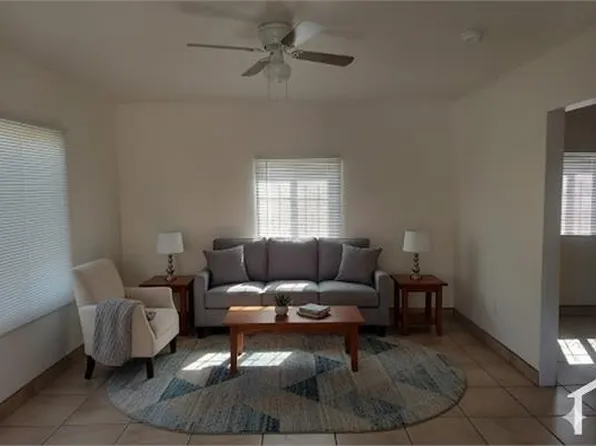 8213 1/2 S Hoover St, Los Angeles, CA 90044