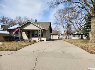 931 N Sycamore St, Wahoo, NE 68066
