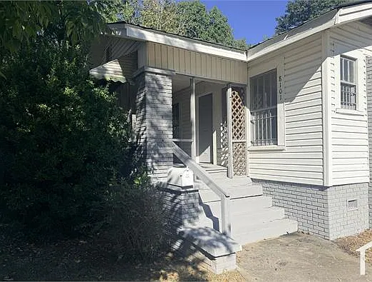 4 bed, 1130 sqft, $1,450 — Photo 1