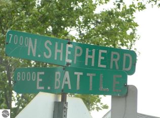 8010 E Battle Rd, Clare, MI 48617