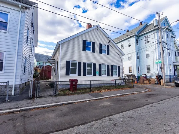 47-49 Cedar St, Lowell, MA 01852