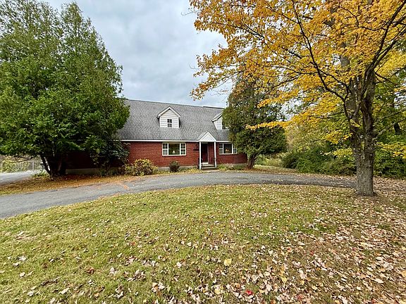 3rd image of 137 Sharpe Rd