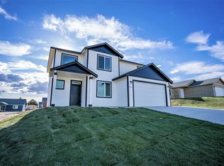 2110 Plan • Pratt Hills Plan, Pratt Hills, Royal City, WA 99357