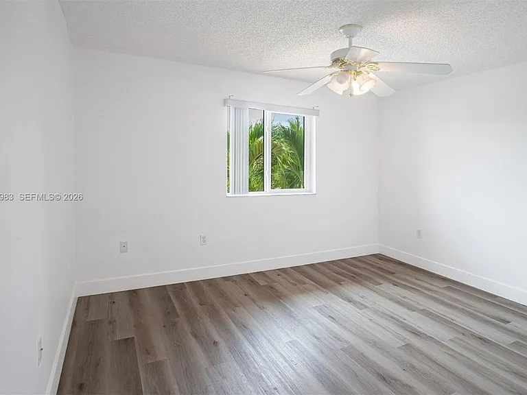 8949 SW 214th St #8949 — Photo 22