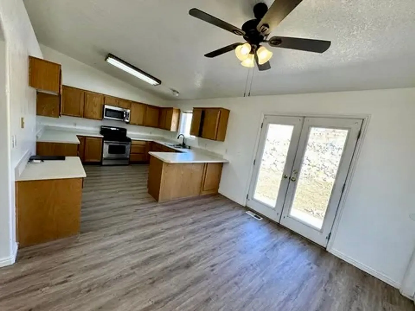 Pet Friendly Enoch House! — Photo 4