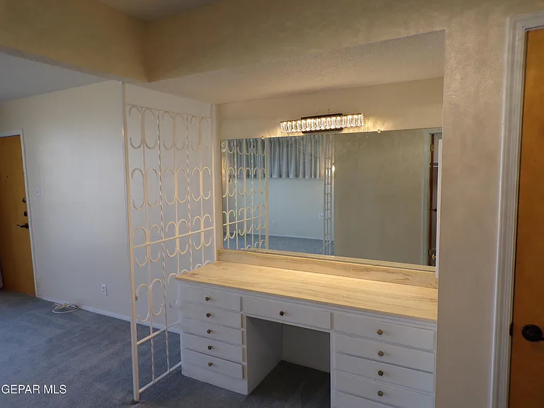 4820 Louisiana St — Photo 29