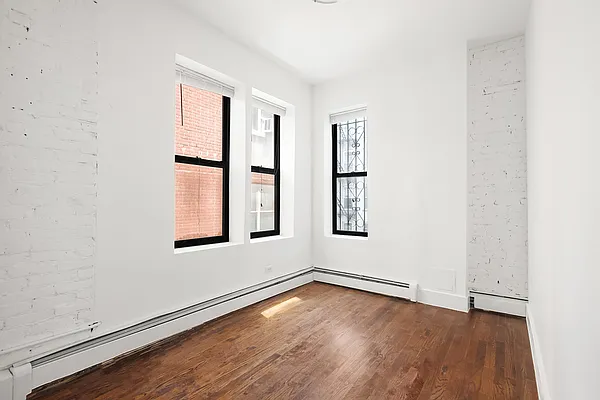 Rented by MNS | media 13