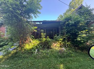 131 Fleming Rd, Johnson City, TN 37601