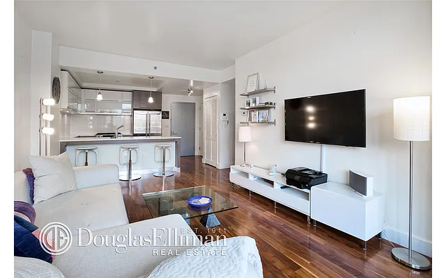 Rented by Douglas Elliman | media 7