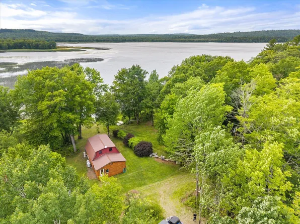 55 Willigar Lane, Island Falls, ME 04747