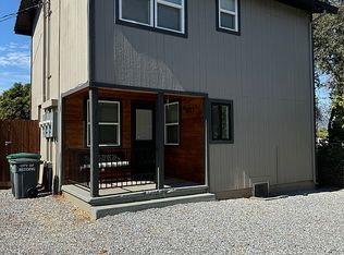 1833 Grace Ave, Redding, CA 96001